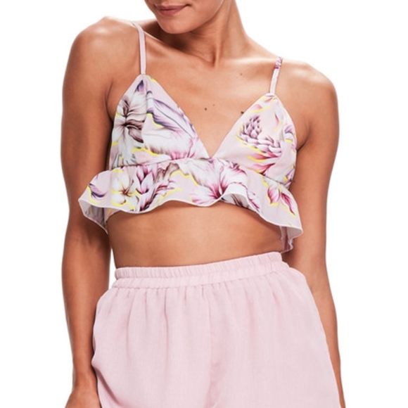 Missguided Tops - MISSGUIDED Tropical Print Crop Camisole